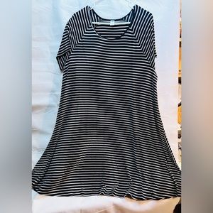 Old Navy swing dress- short sleeve